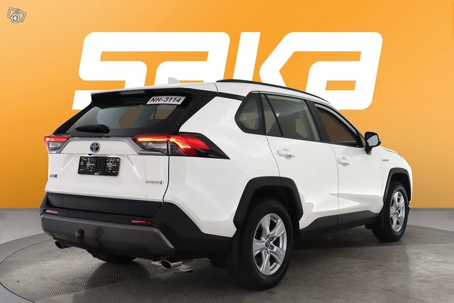 Toyota RAV4 8