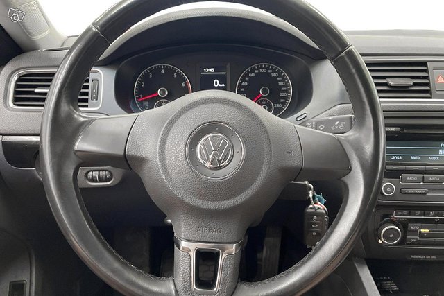 Volkswagen Jetta 14