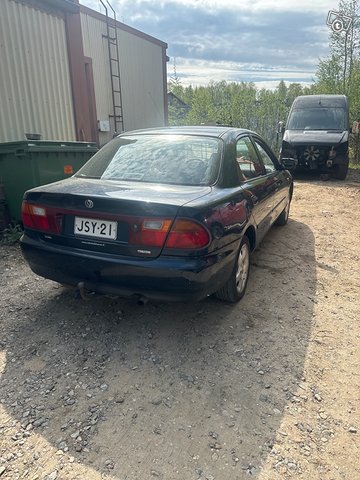 Mazda 323 3