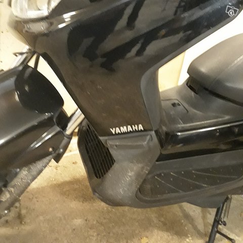 Yamaha xmax 3