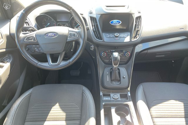 Ford Kuga 7