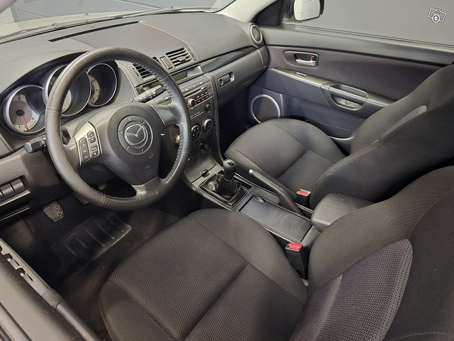 Mazda 3 6