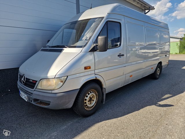 Mercedes-Benz Sprinter 5