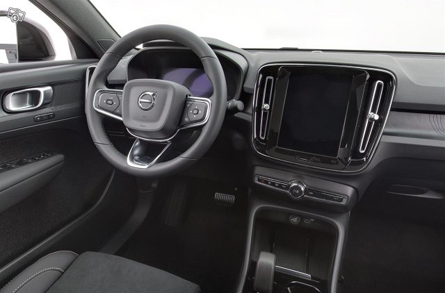 Volvo C40 9