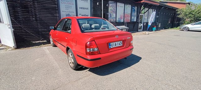 Mazda 323 4