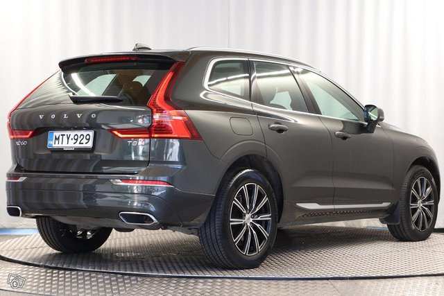 Volvo XC60 4