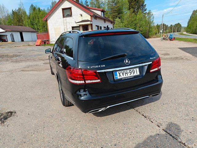 Mercedes-Benz E 250 5