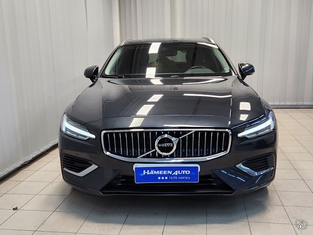 Volvo V60 3