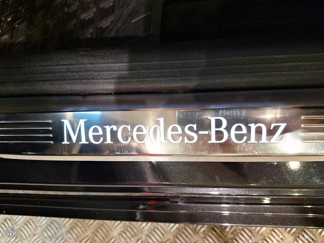 Mercedes-Benz C 22