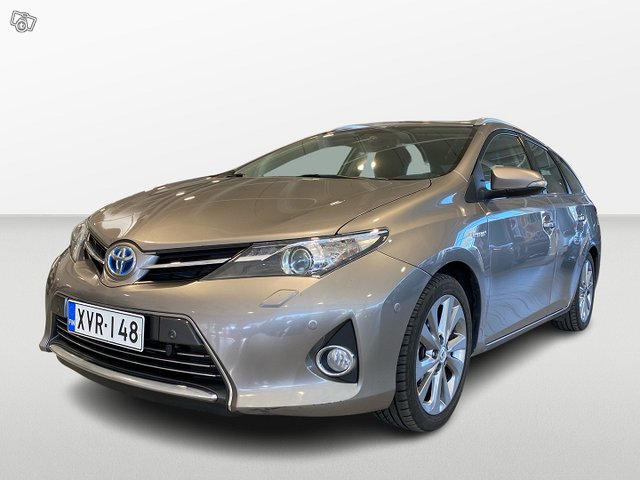 Toyota Auris 1