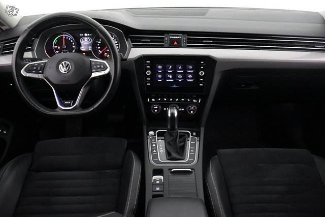 Volkswagen Passat 16