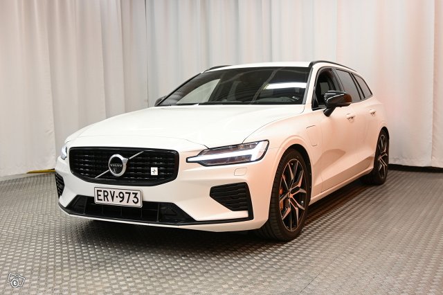 Volvo V60 4