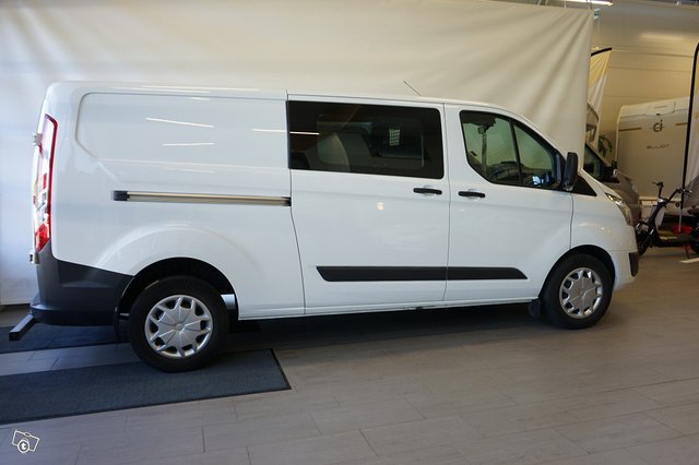 Ford Transit Custom 6