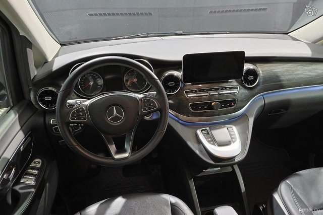 Mercedes-Benz V 12