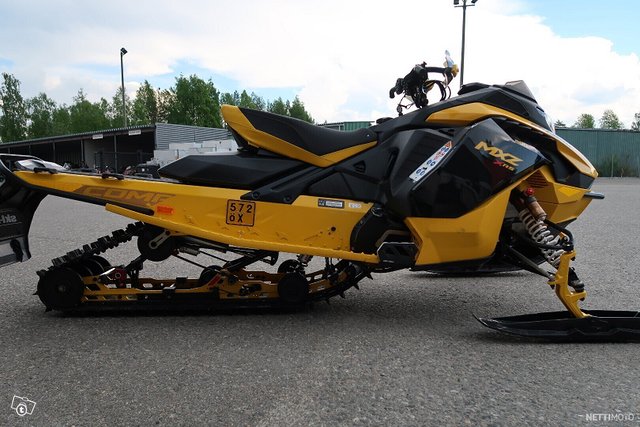 Ski-Doo MX Z 6