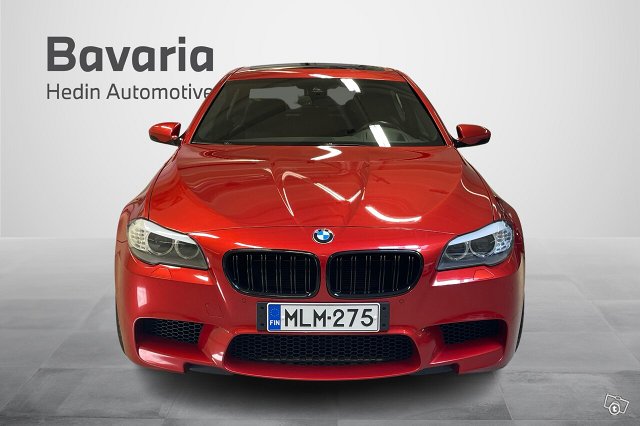 BMW M5 4