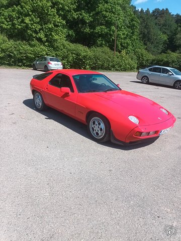 Porsche 928 1