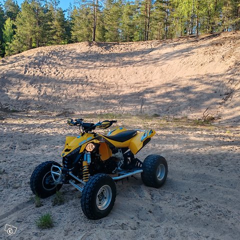 Can-am ds x 1