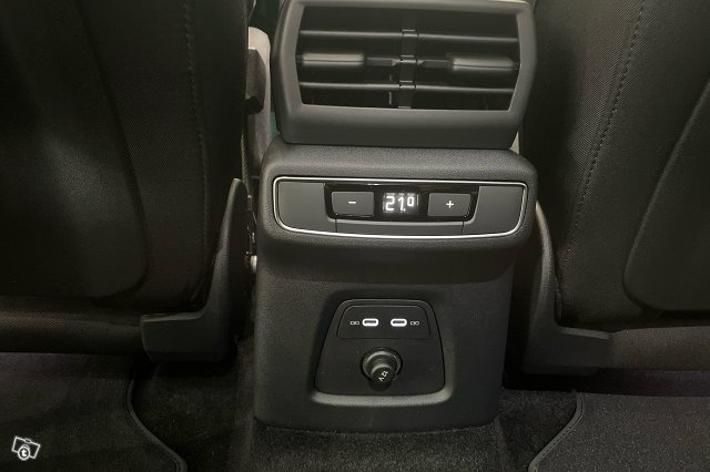 Audi Q4 E-tron 10