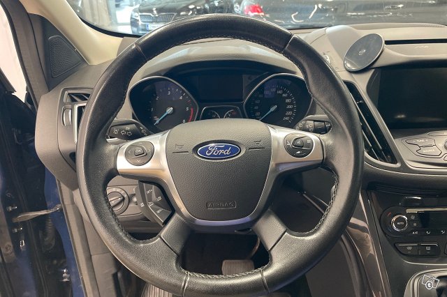 FORD Kuga 19