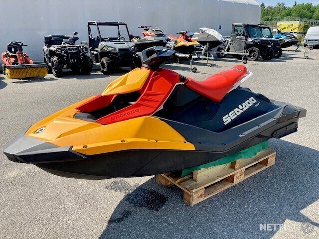 Sea-Doo Spark 1