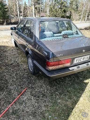 Mazda 323 4