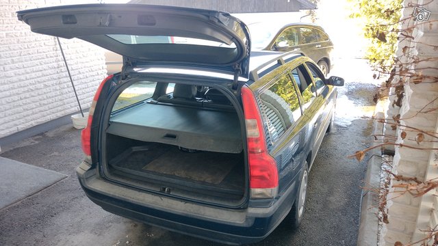 Volvo V70 9