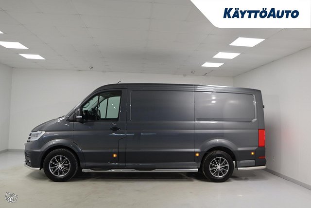 VOLKSWAGEN Crafter 8