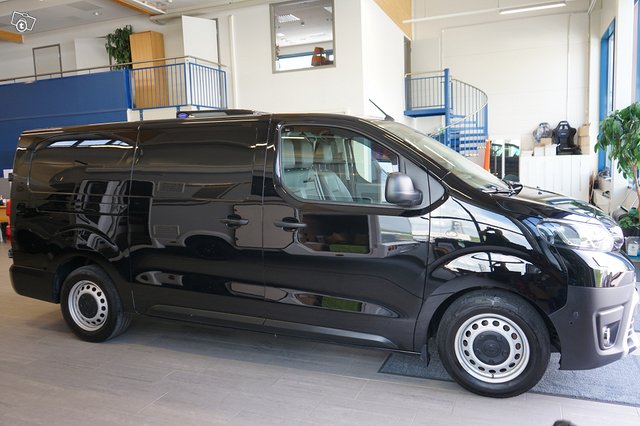 Toyota Proace 4