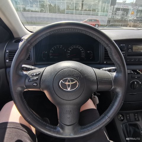 Toyota Corolla 10