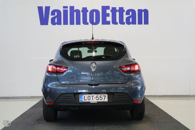 Renault Clio 17