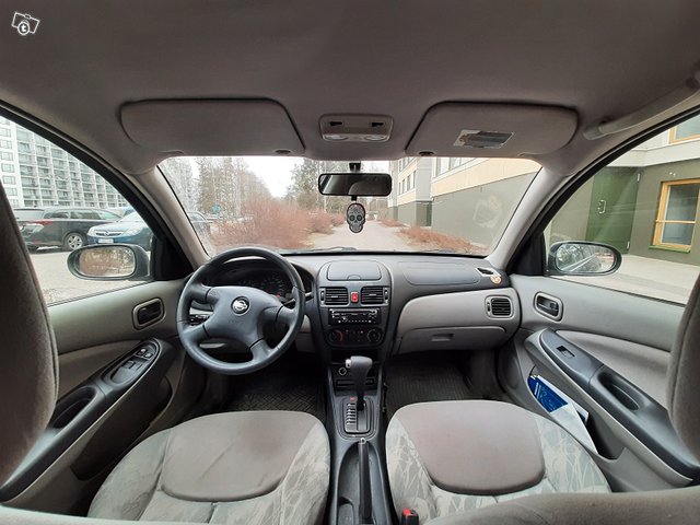 Nissan Almera 3