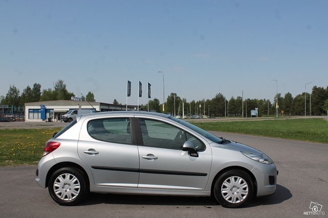 Peugeot 207 7