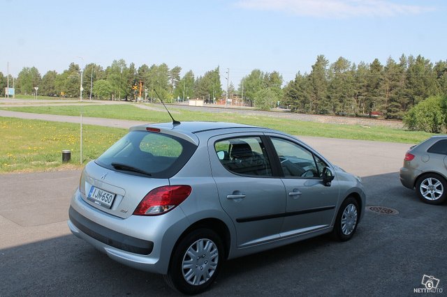 Peugeot 207 11