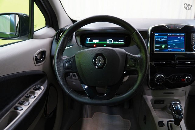 Renault Zoe 9