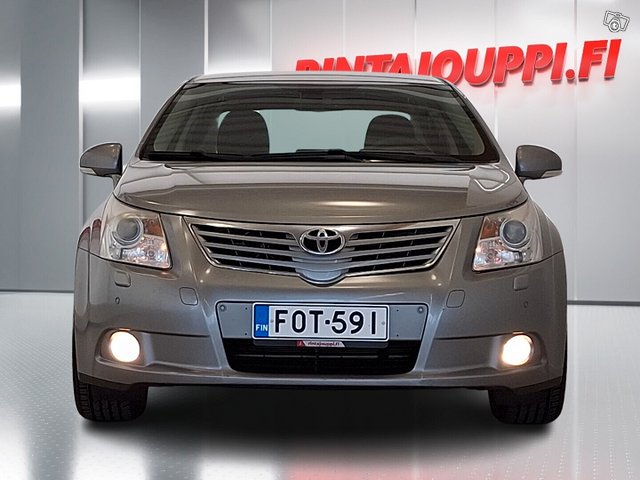 Toyota Avensis 3