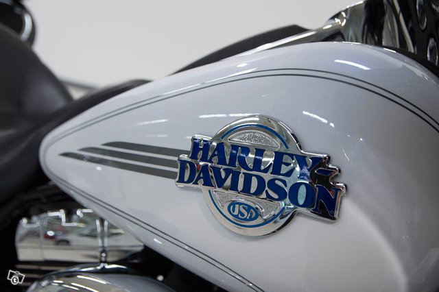 Harley-Davidson TOURING 11