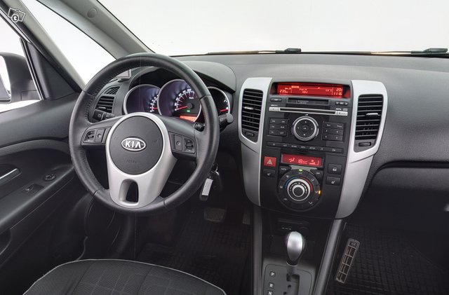 Kia Venga 14