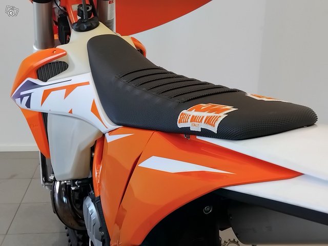 KTM 250 9