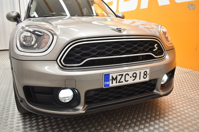 Mini Countryman 10