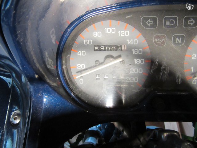 Yamaha 600 Diversion 4