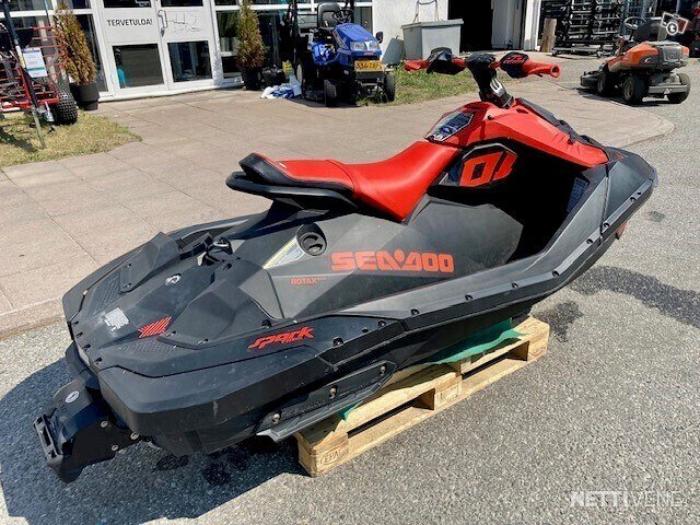 Sea-Doo Spark Trixx 2up 3