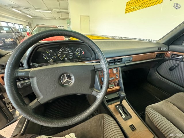 Mercedes-Benz SE 8