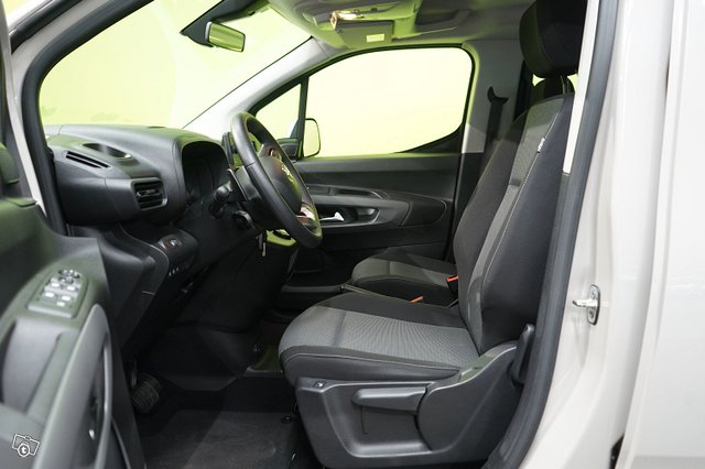 Toyota Proace City Verso 13