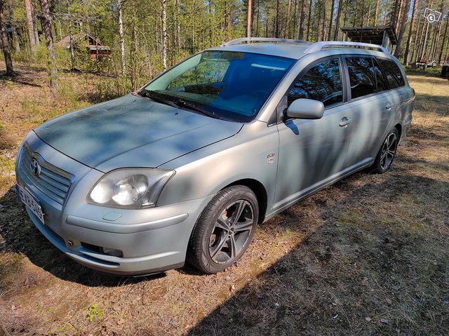 Toyota Avensis, kuva 1