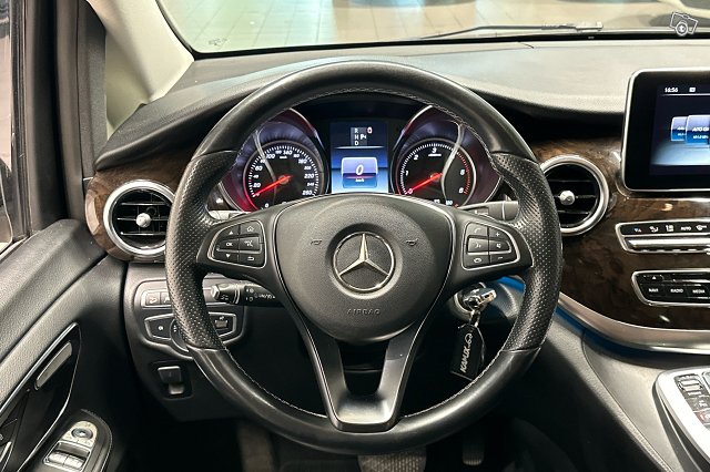 Mercedes-Benz V 13