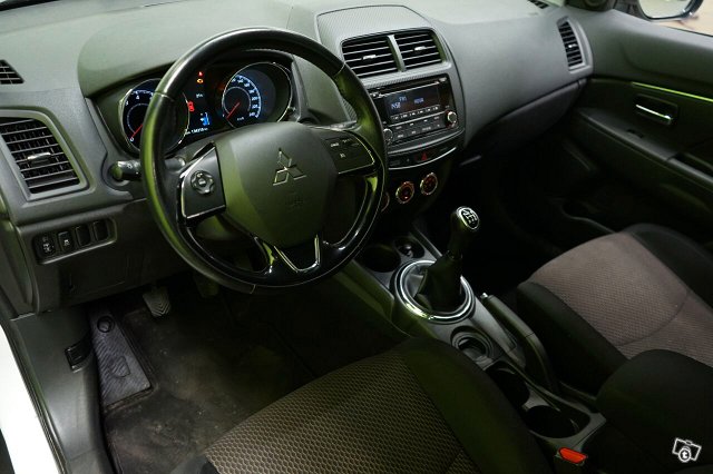 Mitsubishi ASX 14