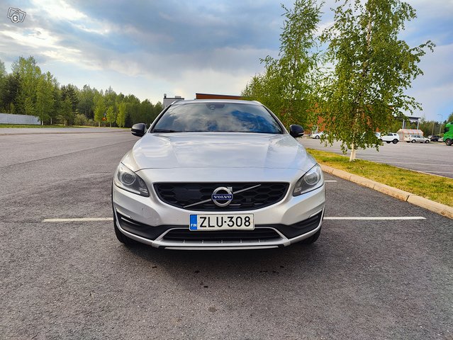 Volvo V60 2