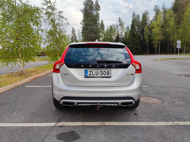 Volvo V60 6