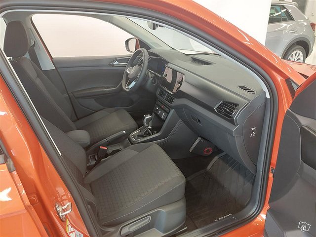 Volkswagen T-Cross 10